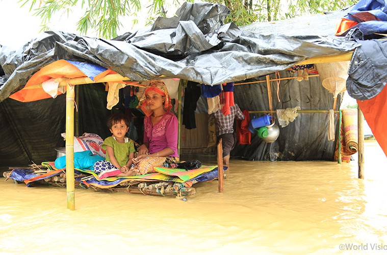 relief_MyanmarBangladesh_20171012_02